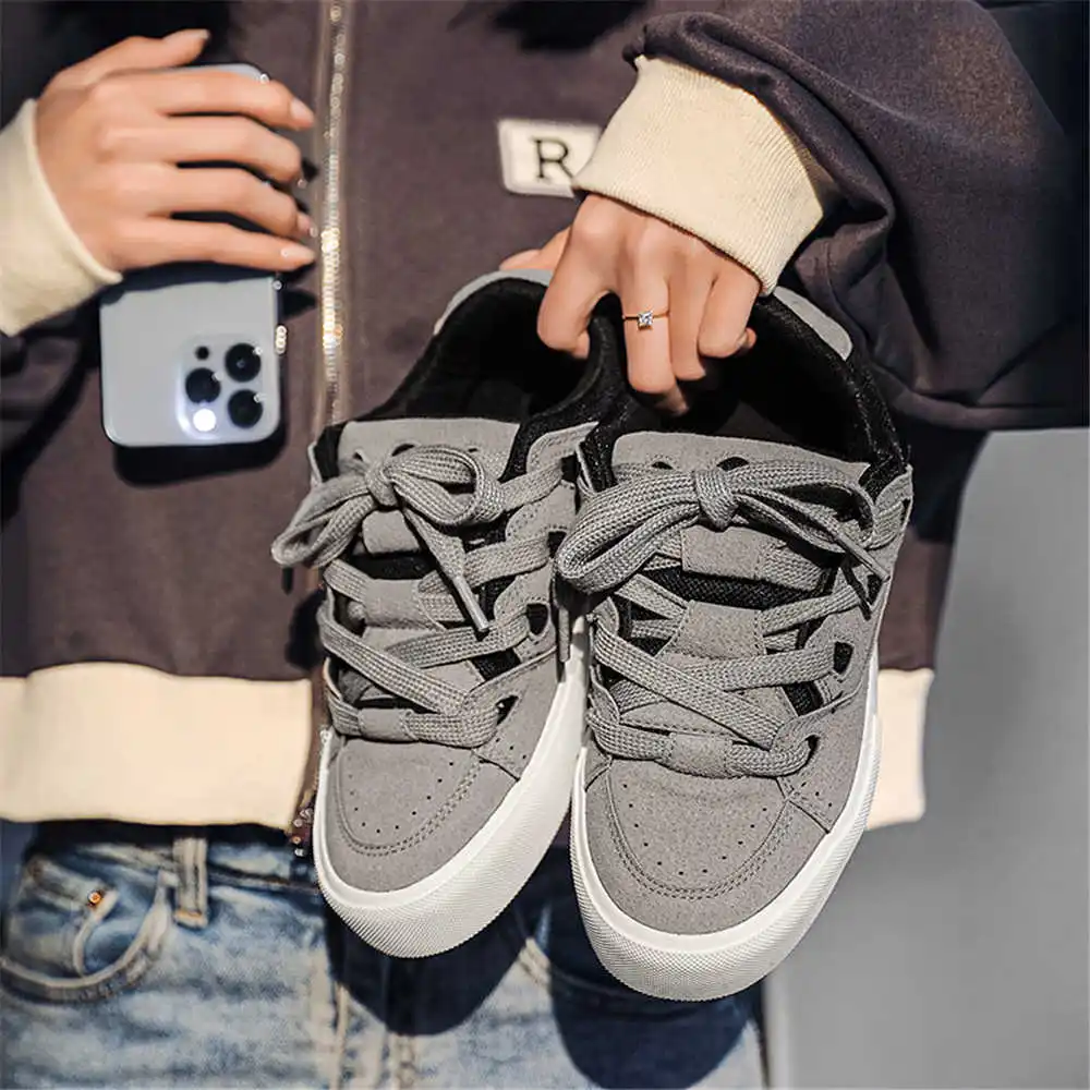 Vintage Collectible Stores - Chaussures d'école Hiphop avec laçage pour