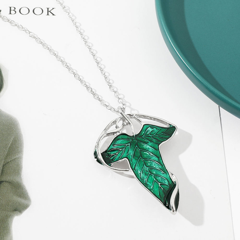 Collier pendentif feuille vert - Vintage Collectible Item avis et prix
