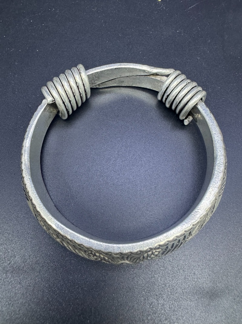 Bracelet en cuivre vintage de  - Vintage Collectible Jewelry avis et prix