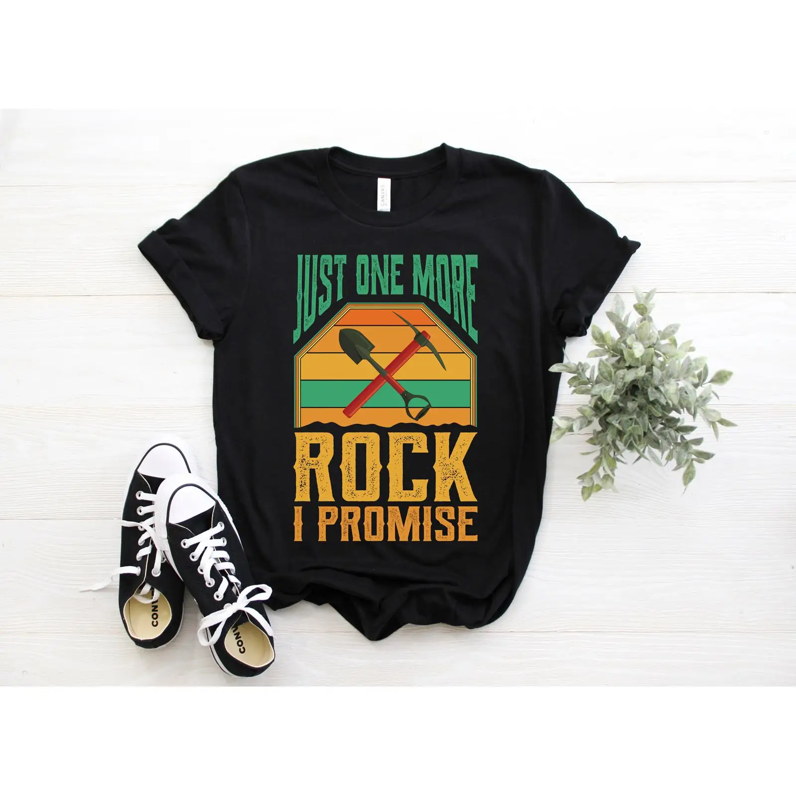 Just One More Rock I Promise T - Vintage Collectibles And More avis et prix